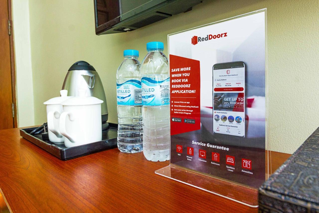 Отель Reddoorz Premium @ Mabolo Cebu 2 Экстерьер фото