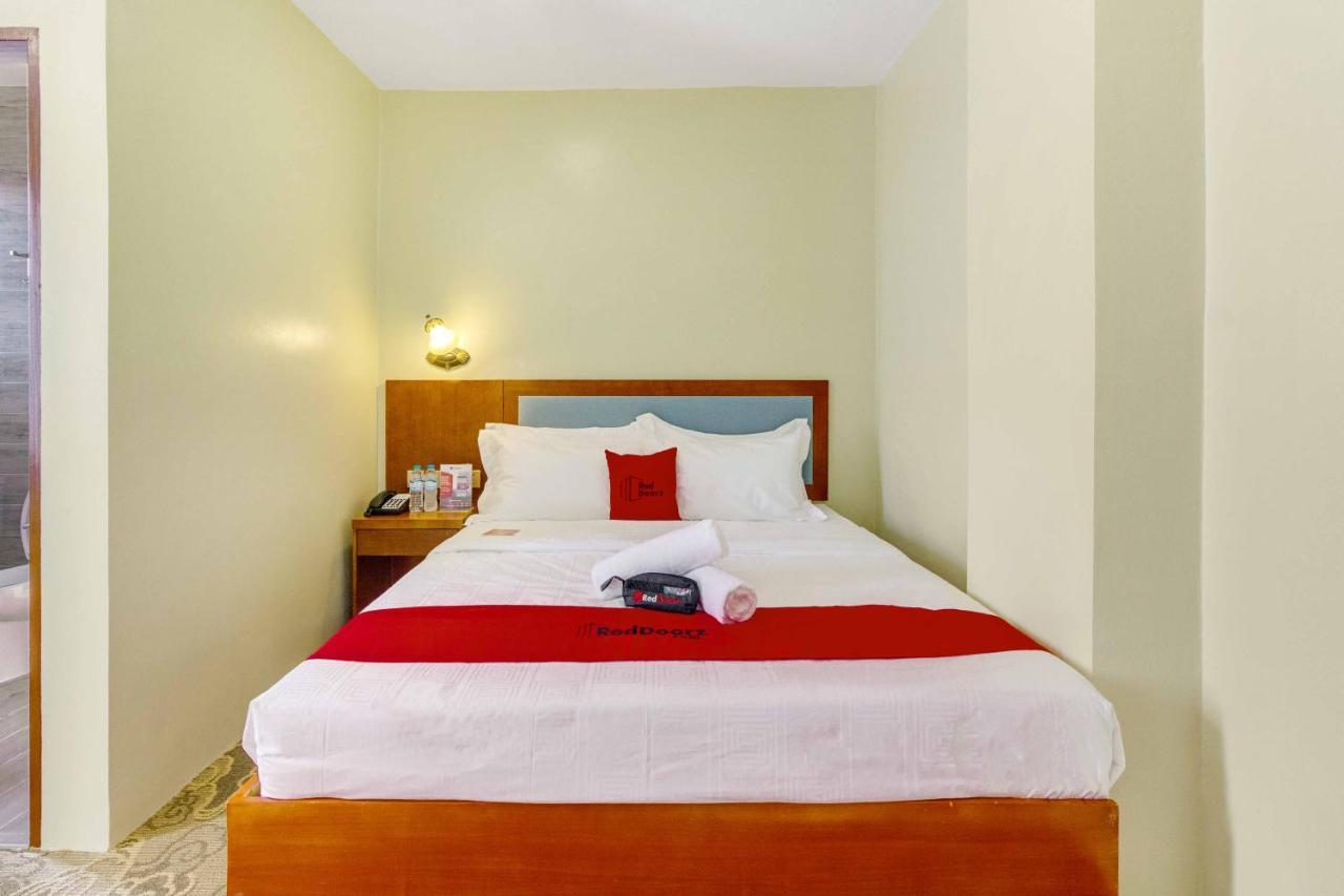 Отель Reddoorz Premium @ Mabolo Cebu 2 Экстерьер фото
