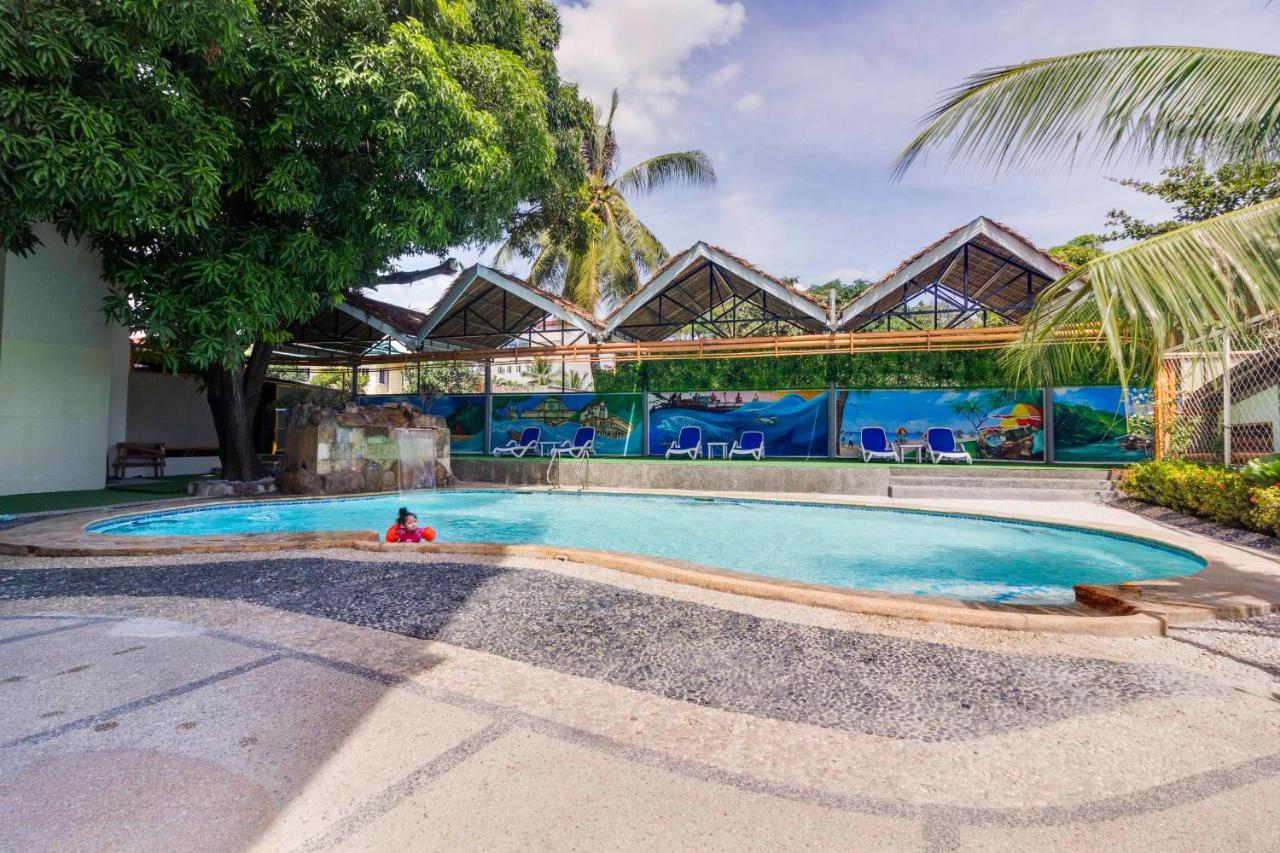 Отель Reddoorz Premium @ Mabolo Cebu 2 Экстерьер фото